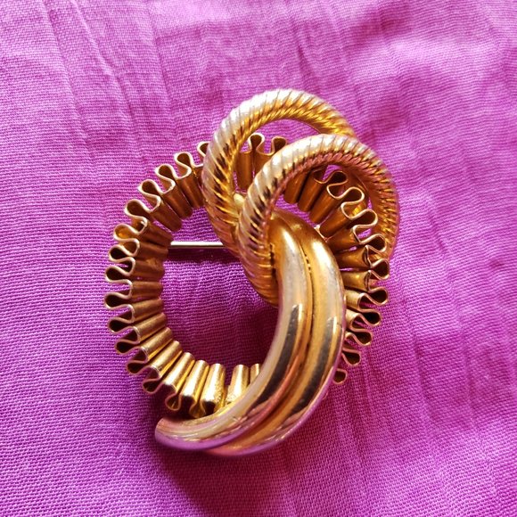 Lot Vintage Vtg Gold Silver Brass Metal 10 Brooches Pins Clips 1 Pair Shoe Clips - Picture 10 of 13